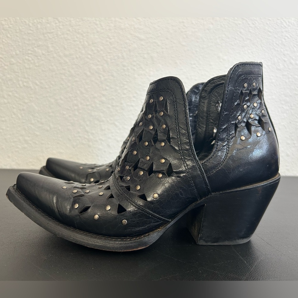 ARIAT 6.5B Black Dixon Studded Western Ankle  Leather Booties SNIP TOE - Picture 5 of 11